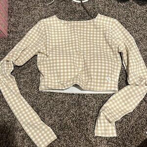 Astoria Activewear sleeved crop beige gingham